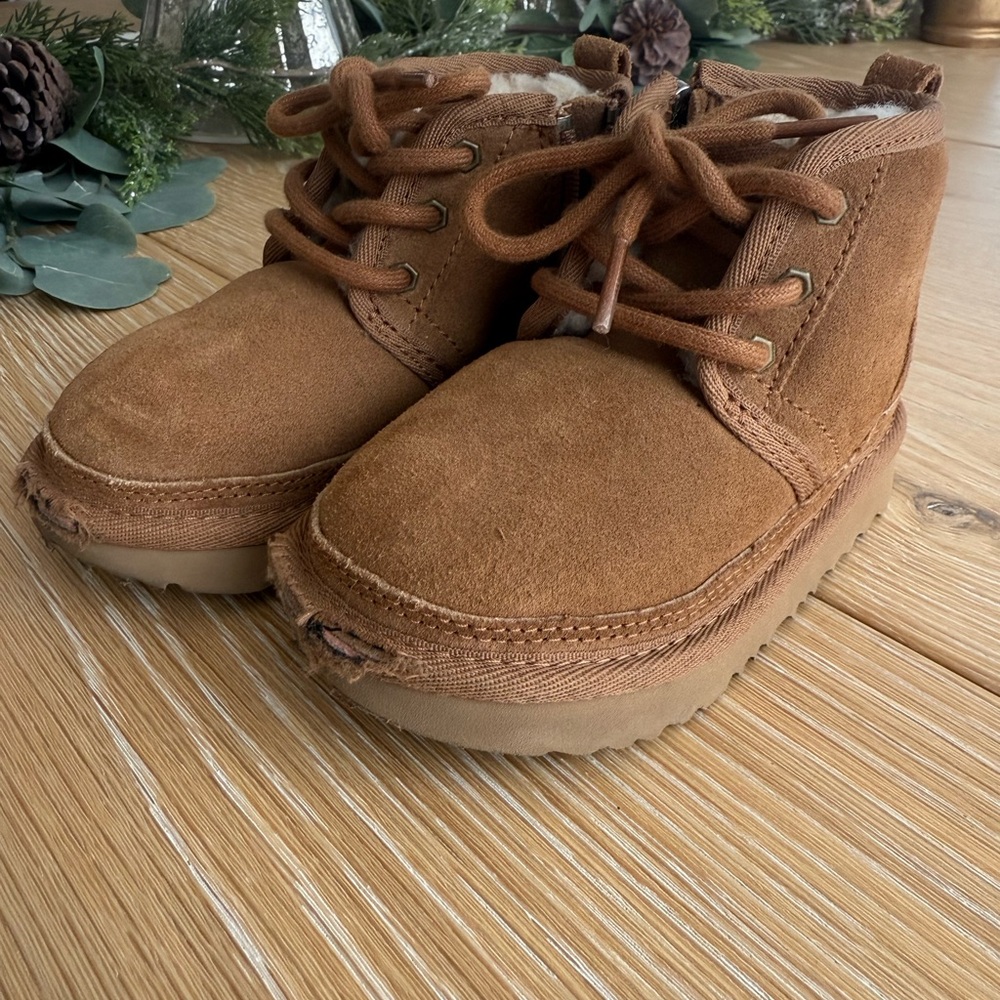 Toddler Neumel Uggs